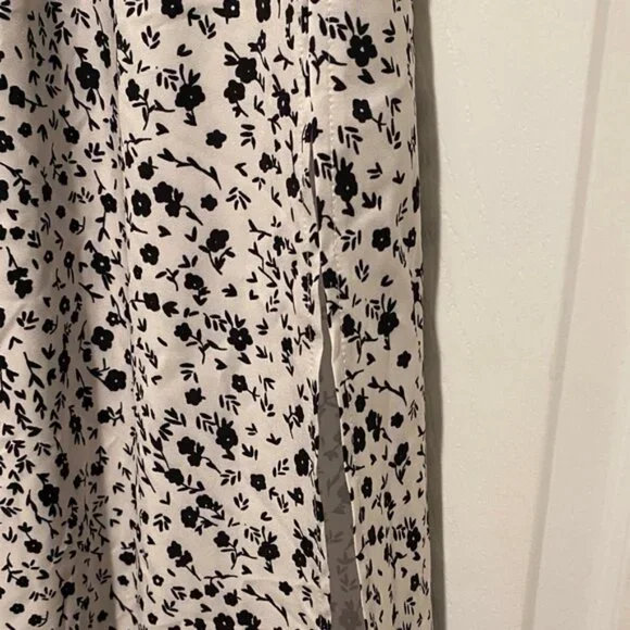 Black and White Maxi Skirt - Picture 4 of 7